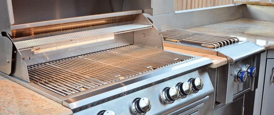Grill in an outdoor kitchen in Huron, OH,